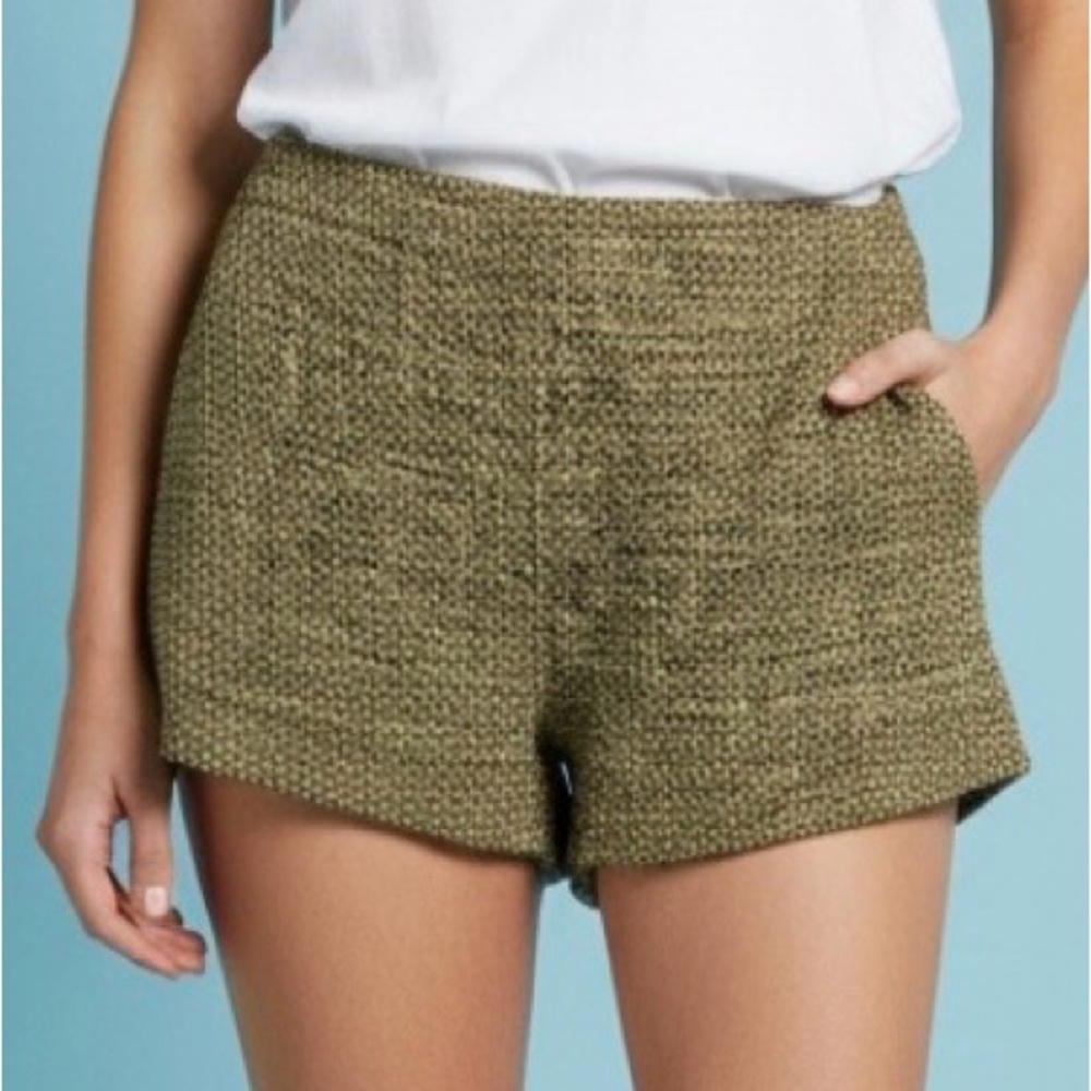 Le Lis Textured Shorts in Olive NWT Size Large